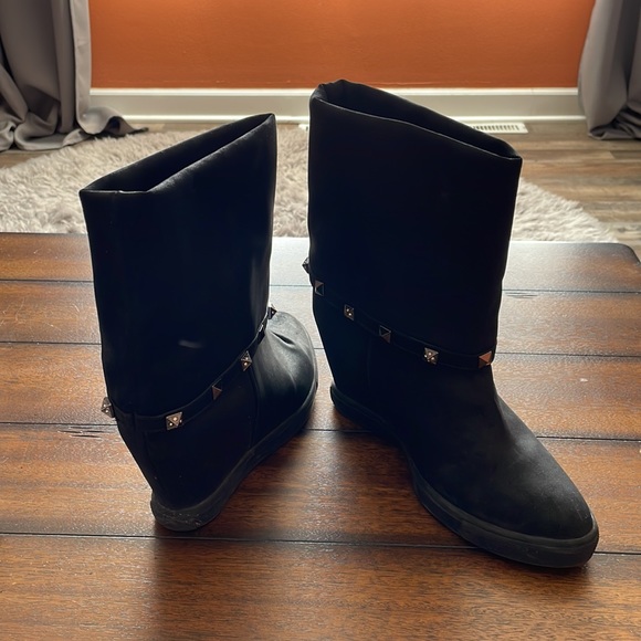 Jennifer Lopez platform boots - Picture 3 of 4